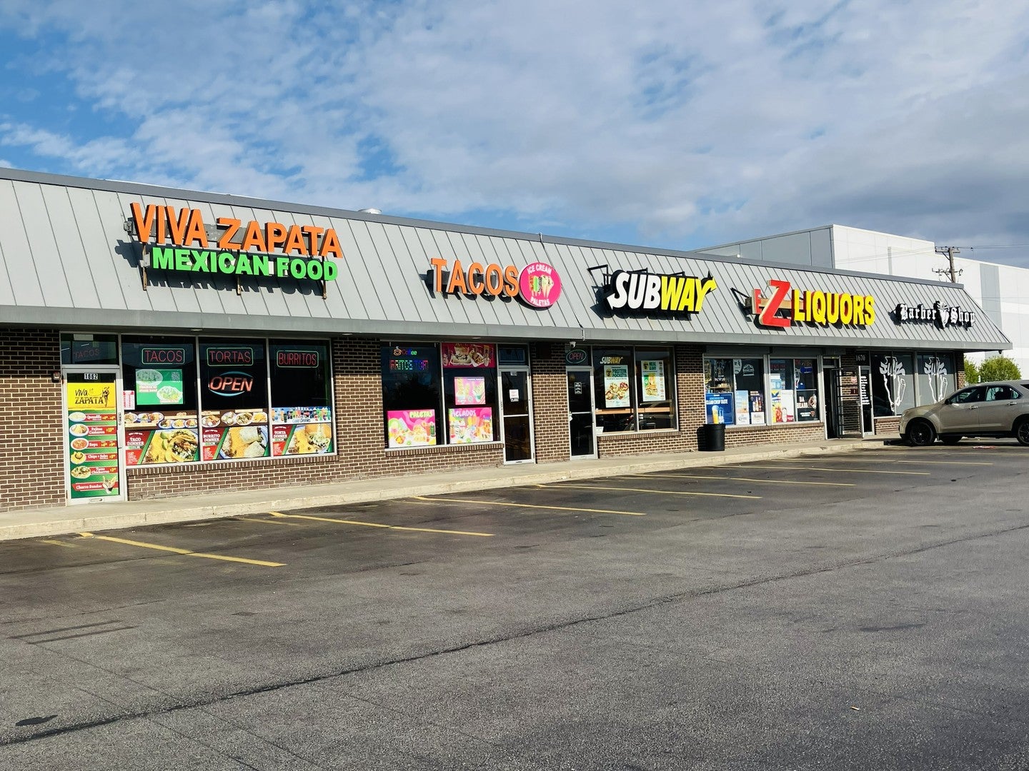1650 W GREENLEAF Avenue 1650