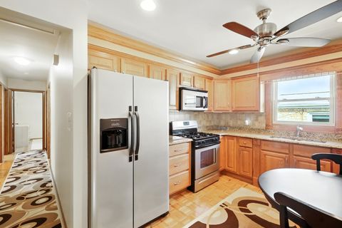 Tiny photo for 4230 Prairie Avenue, Brookfield, IL 60513 (MLS # 12497950)