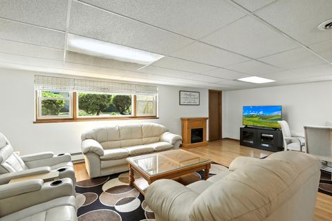 Tiny photo for 4230 Prairie Avenue, Brookfield, IL 60513 (MLS # 12497950)