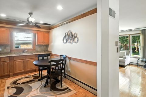 Tiny photo for 4230 Prairie Avenue, Brookfield, IL 60513 (MLS # 12497950)