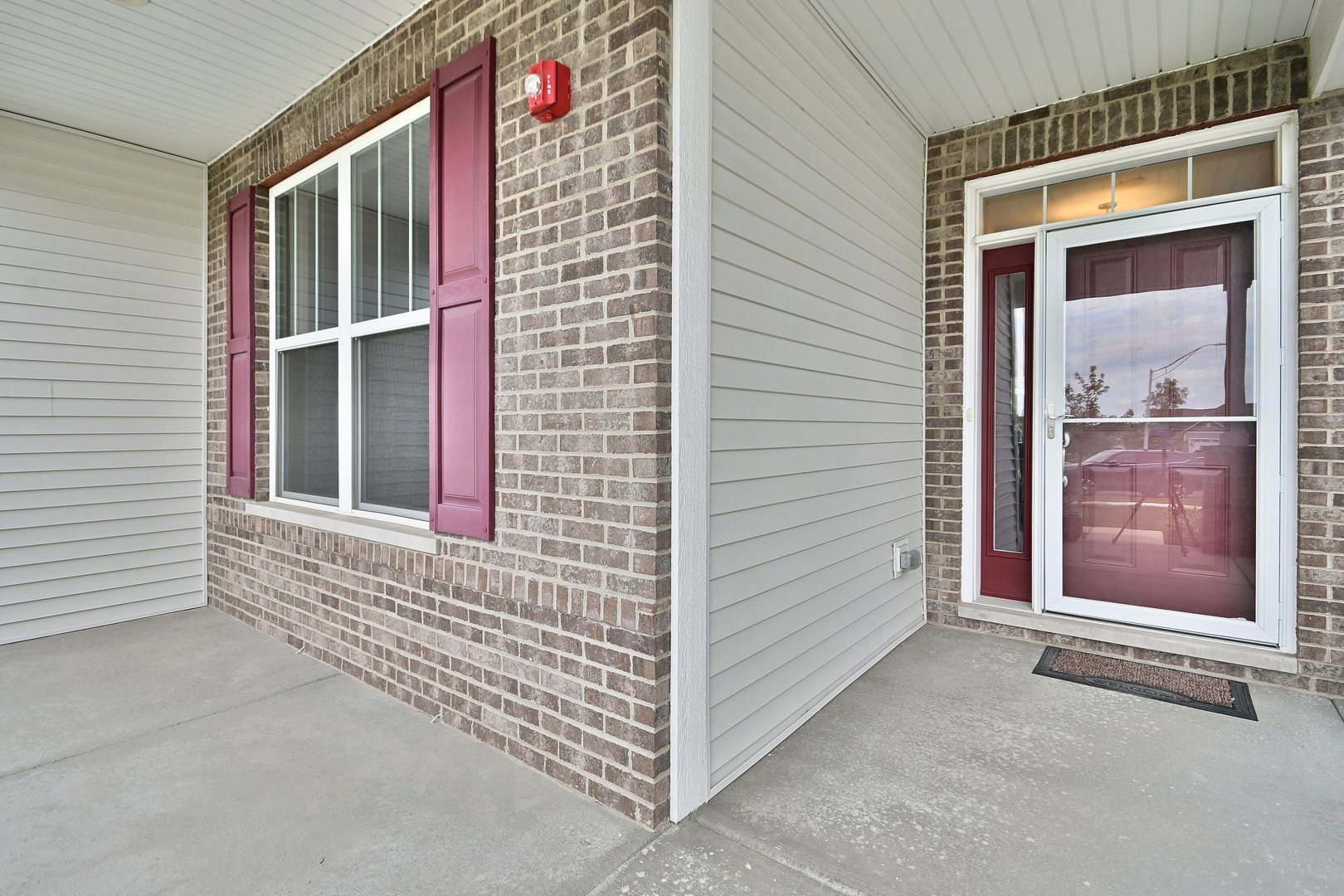 222 N Sunset Lane