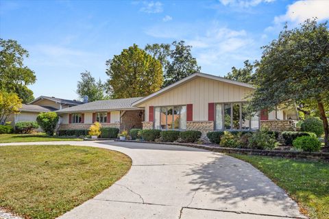 Photo of 3318 Indianwood Lane, Joliet, IL 60431 (MLS # 12487791)