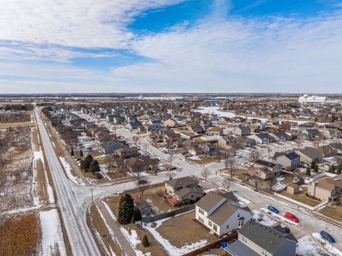 Tiny photo for 520 High Grove Drive, Minooka, IL 60447 (MLS # 12564966)