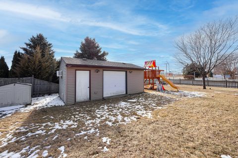 Tiny photo for 520 High Grove Drive, Minooka, IL 60447 (MLS # 12564966)