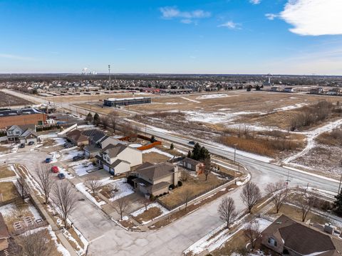 Tiny photo for 520 High Grove Drive, Minooka, IL 60447 (MLS # 12564966)