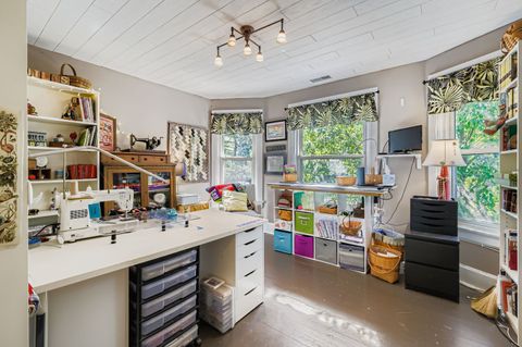 Tiny photo for 105 S Vail Avenue, Arlington Heights, IL 60005 (MLS # 12462328)