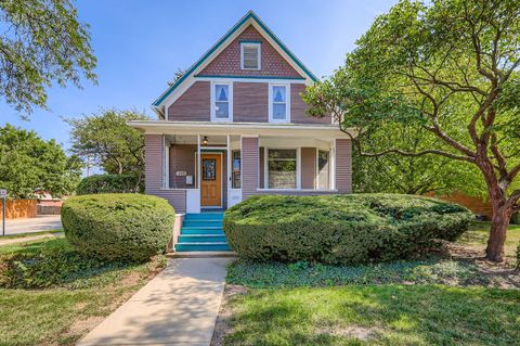 Tiny photo for 105 S Vail Avenue, Arlington Heights, IL 60005 (MLS # 12462328)