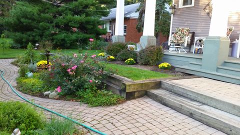 Tiny photo for 105 S Vail Avenue, Arlington Heights, IL 60005 (MLS # 12462328)