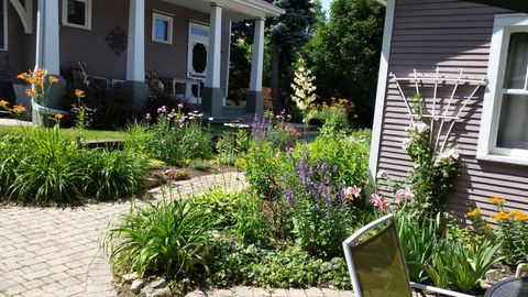 Tiny photo for 105 S Vail Avenue, Arlington Heights, IL 60005 (MLS # 12462328)