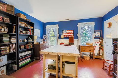 Tiny photo for 105 S Vail Avenue, Arlington Heights, IL 60005 (MLS # 12462328)