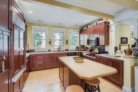 Tiny photo for 105 S Vail Avenue, Arlington Heights, IL 60005 (MLS # 12462328)