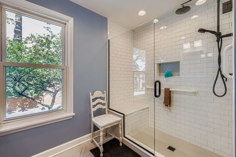 Tiny photo for 105 S Vail Avenue, Arlington Heights, IL 60005 (MLS # 12462328)