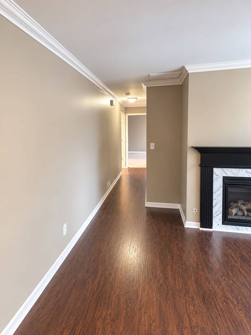287 Sandhurst Lane D