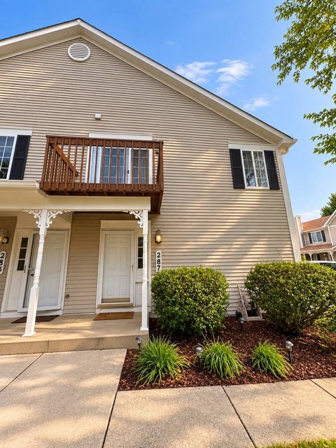 Photo of 287 Sandhurst Lane #D, South Elgin, IL 60177 (MLS # 12773957)