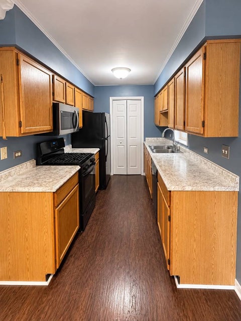 Tiny photo for 287 Sandhurst Lane #D, South Elgin, IL 60177 (MLS # 12773957)