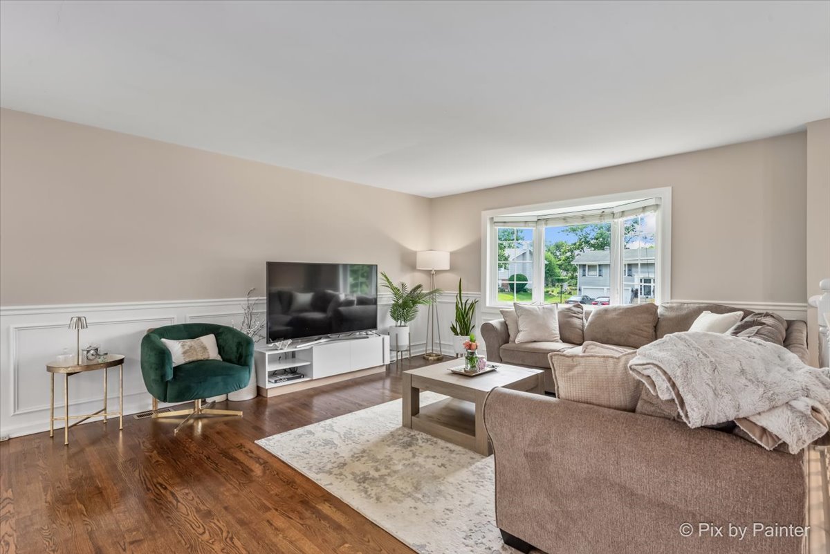 2S111 Churchill Lane