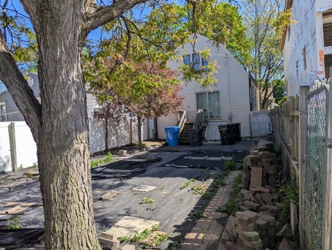Tiny photo for 5018 W Winnemac Avenue, Chicago, IL 60630 (MLS # 12723528)