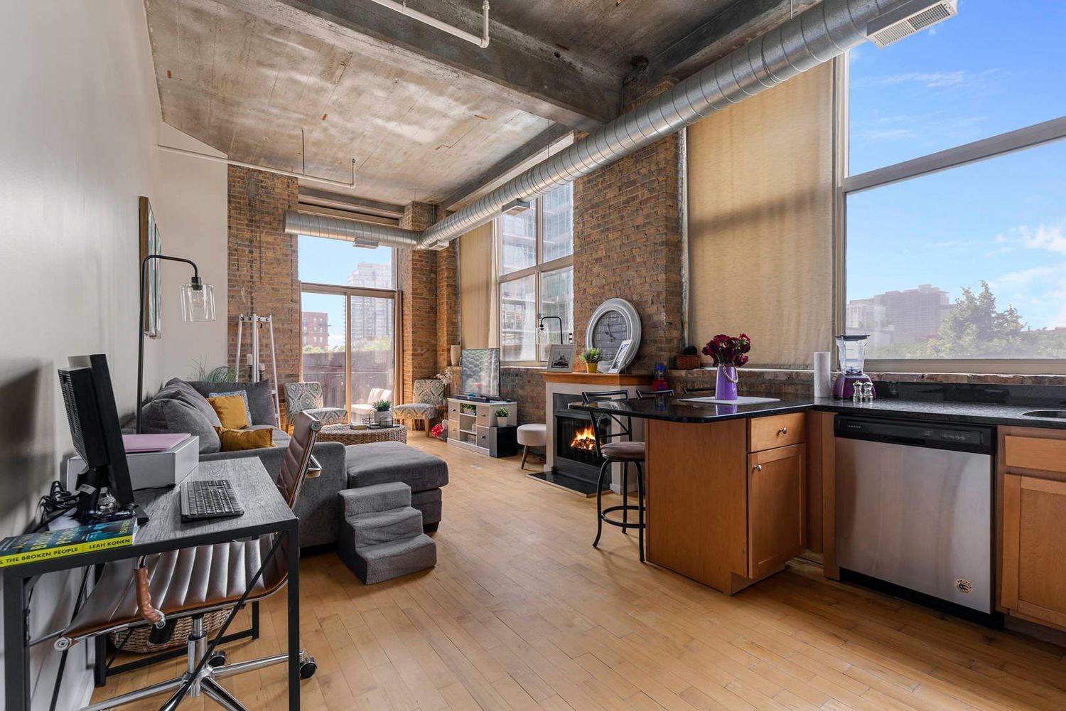1528 S Wabash Avenue 208