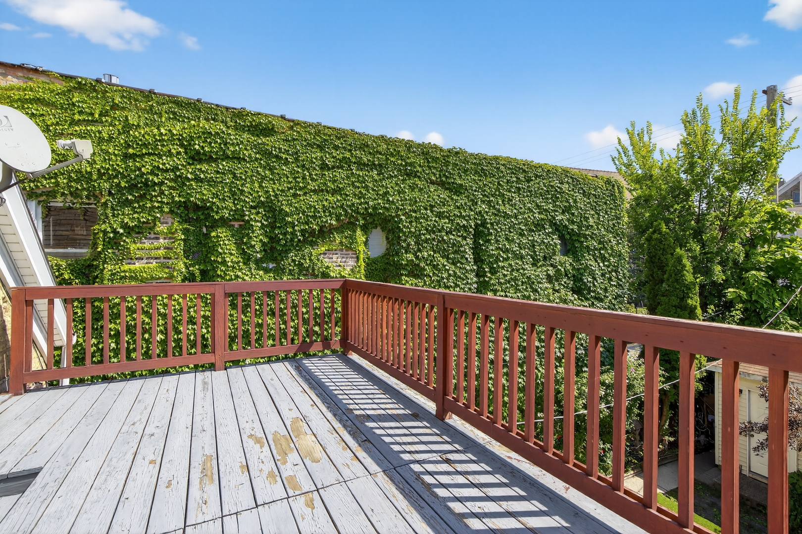 1811 W Superior Street