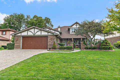 Photo of 570 Sandpebble Drive, Schaumburg, IL 60193 (MLS # 12736433)