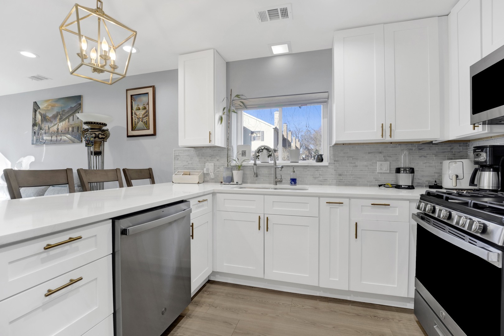 27W180 Cooley Avenue 1