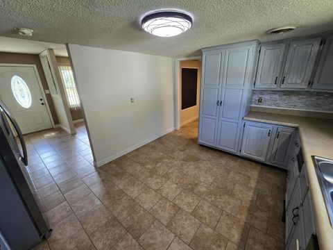 Tiny photo for 108 MOCKINGBIRD Lane, Woodlawn, IL 62898 (MLS # 100000684)