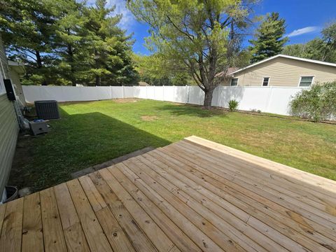 Tiny photo for 108 MOCKINGBIRD Lane, Woodlawn, IL 62898 (MLS # 100000684)