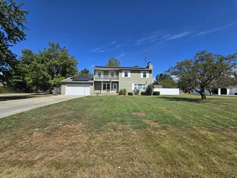 Tiny photo for 108 MOCKINGBIRD Lane, Woodlawn, IL 62898 (MLS # 100000684)