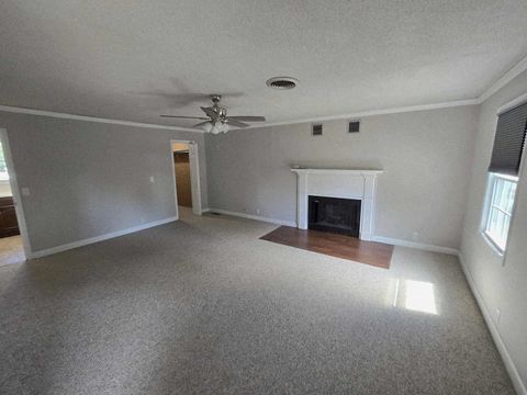 Tiny photo for 108 MOCKINGBIRD Lane, Woodlawn, IL 62898 (MLS # 100000684)