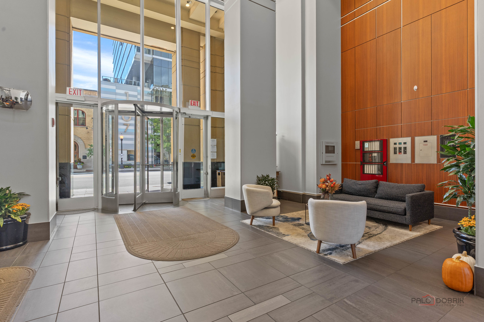 1400 S Michigan Avenue 1404