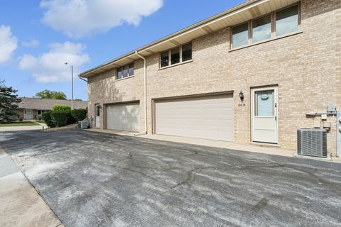 Tiny photo for 10629 Lynn Drive #115, Orland Park, IL 60467 (MLS # 12661890)