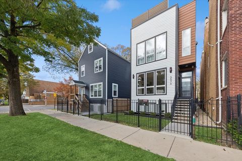 3576 W Wabansia Avenue 1 Chicago IL 60647