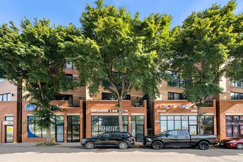 Photo of 2442 W Madison Street #1, Chicago, IL 60612 (MLS # 12693962)