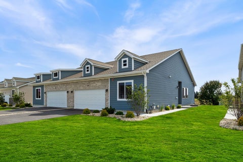 Photo of 3995 Shoeger Drive, Yorkville, IL 60560 (MLS # 12784492)