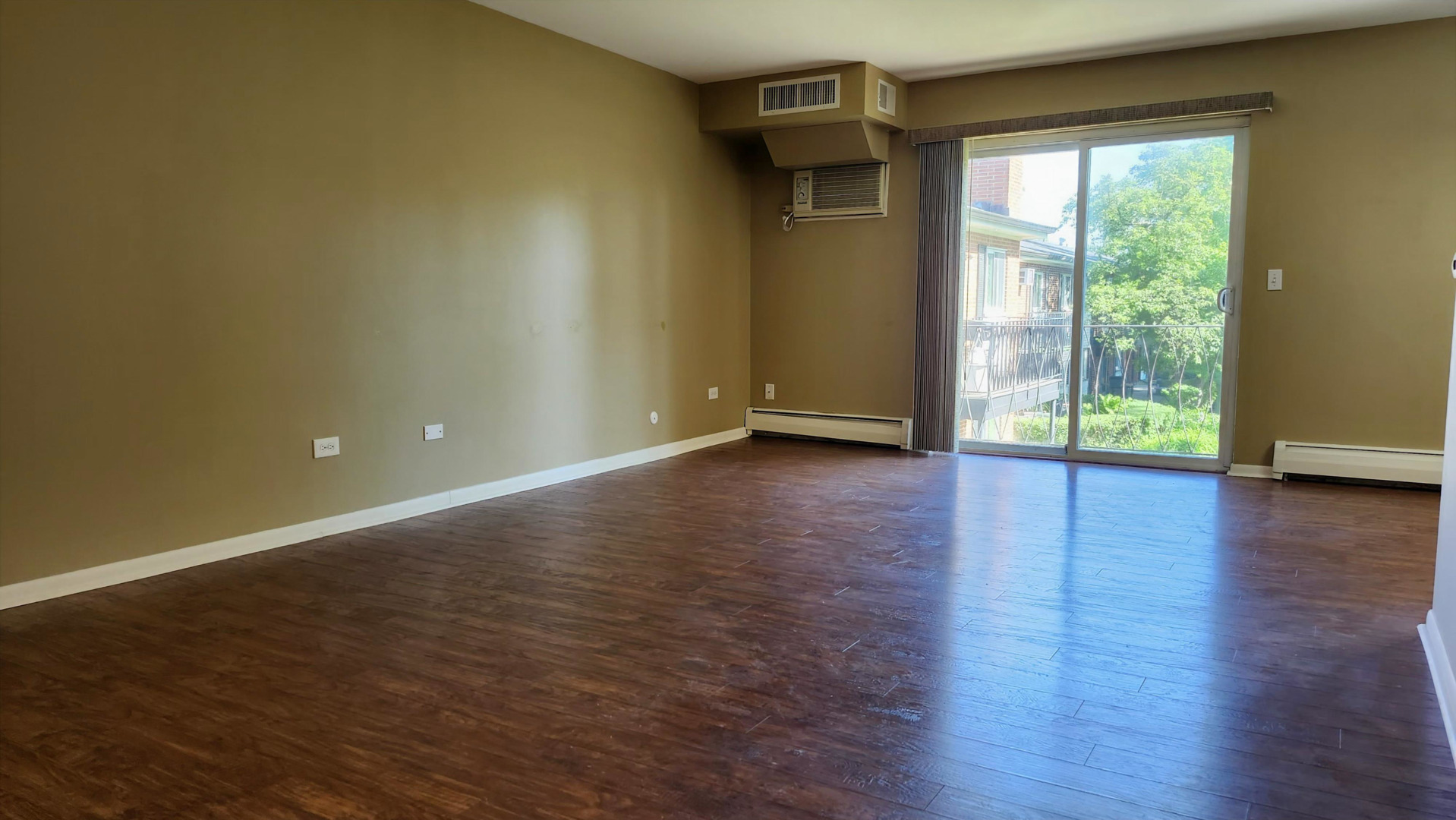 2431 E Brandenberry Court 2M