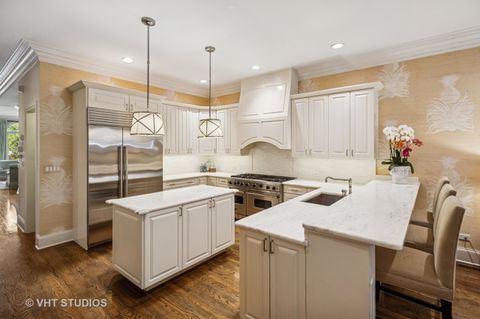 Tiny photo for 2103 N CLIFTON Avenue, Chicago, IL 60614 (MLS # 12473981)