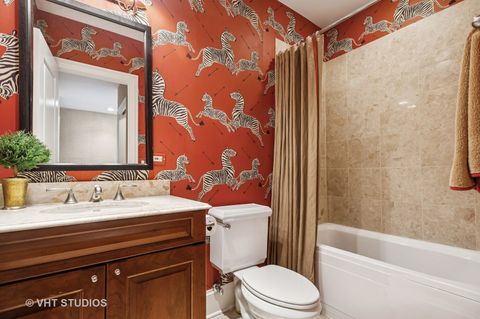 Tiny photo for 2103 N CLIFTON Avenue, Chicago, IL 60614 (MLS # 12473981)
