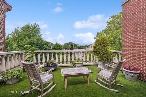 Tiny photo for 2103 N CLIFTON Avenue, Chicago, IL 60614 (MLS # 12473981)