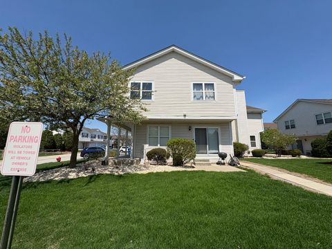 Tiny photo for 12235 Fairway Circle #A, Blue Island, IL 60406 (MLS # 12342535)