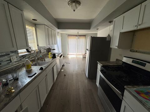 Tiny photo for 12235 Fairway Circle #A, Blue Island, IL 60406 (MLS # 12342535)