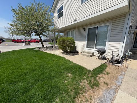 Tiny photo for 12235 Fairway Circle #A, Blue Island, IL 60406 (MLS # 12342535)