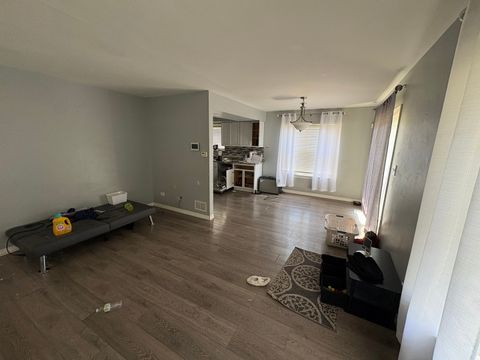 Tiny photo for 12235 Fairway Circle #A, Blue Island, IL 60406 (MLS # 12342535)