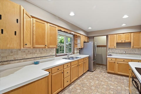 Tiny photo for 10405 W Ford Avenue, Beach Park, IL 60099 (MLS # 12742007)