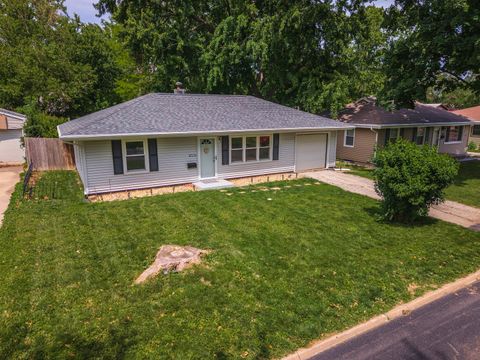 Photo of 906 Fairchild Avenue, Normal, IL 61761 (MLS # 12655825)
