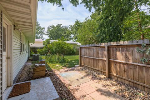 Tiny photo for 906 Fairchild Avenue, Normal, IL 61761 (MLS # 12655825)