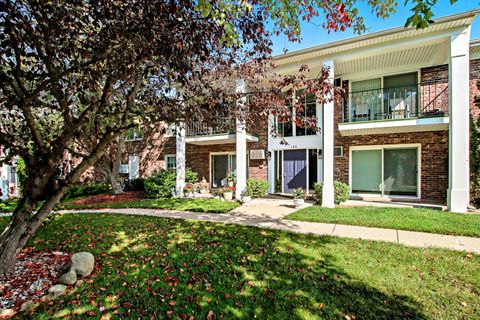 Photo of 108 Evelyn Lane #E, Lake Geneva, WI 53147 (MLS # 12487969)