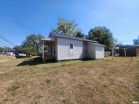 Tiny photo for 718 W WATER Street, Pinckneyville, IL 62274 (MLS # EB459874)
