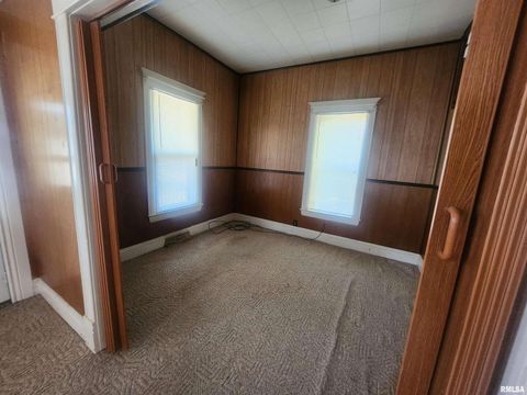 Tiny photo for 718 W WATER Street, Pinckneyville, IL 62274 (MLS # EB459874)