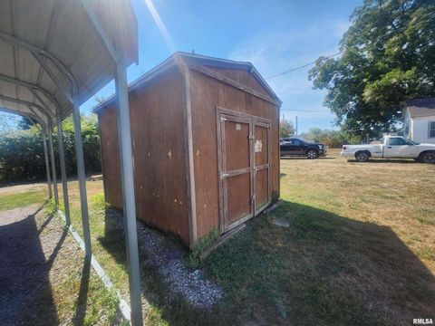 Tiny photo for 718 W WATER Street, Pinckneyville, IL 62274 (MLS # EB459874)