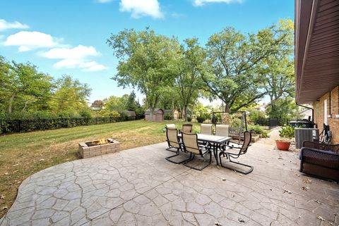 Tiny photo for 8615 Washington Street, Downers Grove, IL 60516 (MLS # 12481505)